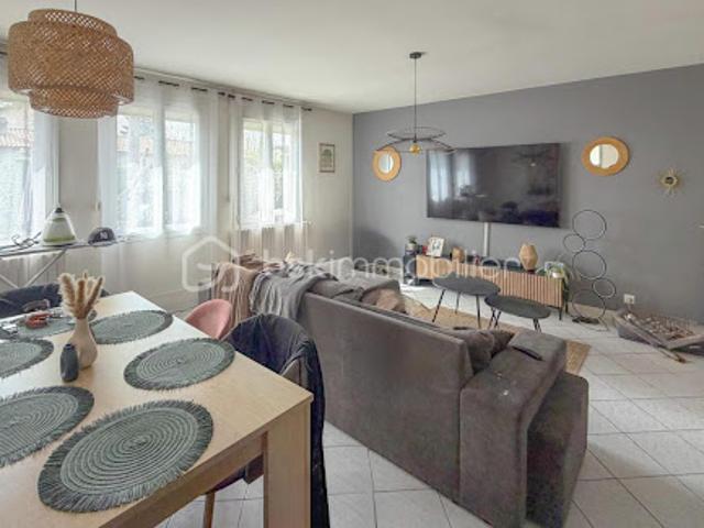Vente Maison 4 pièces 79 m2 Merignac