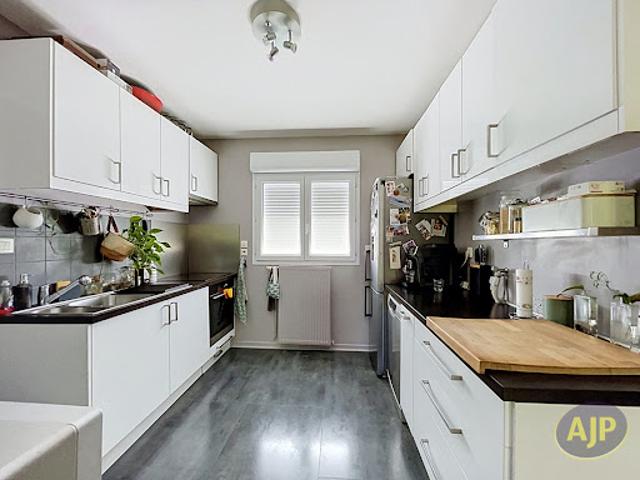 Vente Maison 4 pièces 80.79 m2 Bouguenais