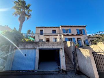 Maison à vendre à Alpes - Parking, Terrasse