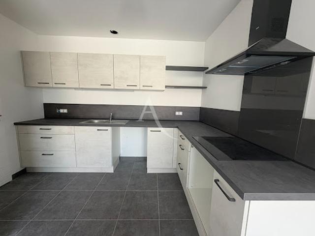 Vente Maison 4 pièces 80.97 m2 Saint Colomban
