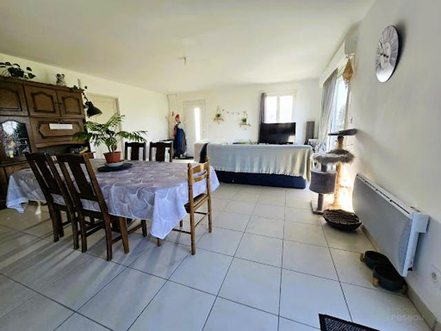 Vente Maison 4 pièces 80 m2 Saint Bonnet sur Gironde