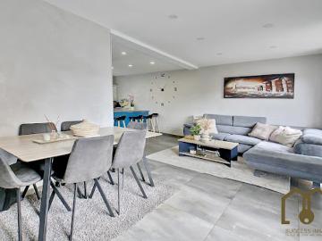 Vente Maison 4 pièces 80 m2 Vaulx en Velin
