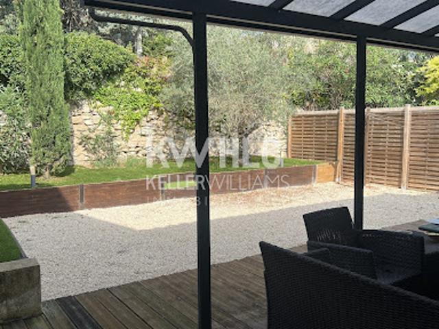 Vente Maison 4 pièces 81.81 m2 Villeneuve les avignon