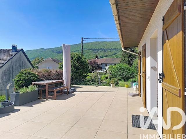 Vente Maison 4 pièces 81 m2 Savigny