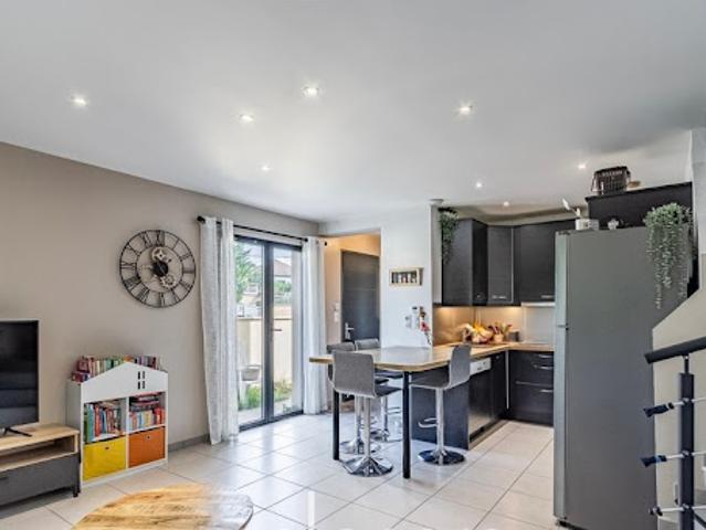 Vente Maison 4 pièces 82 m2 Villeurbanne