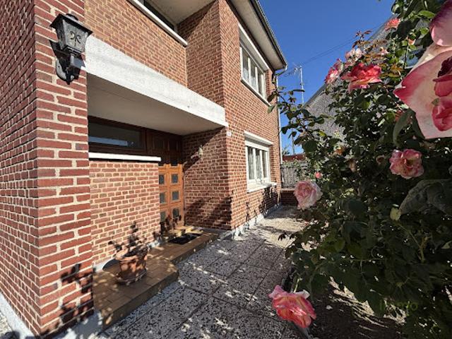 Vente Maison 4 pièces 83 m2 Saint Vaast en Cambrésis