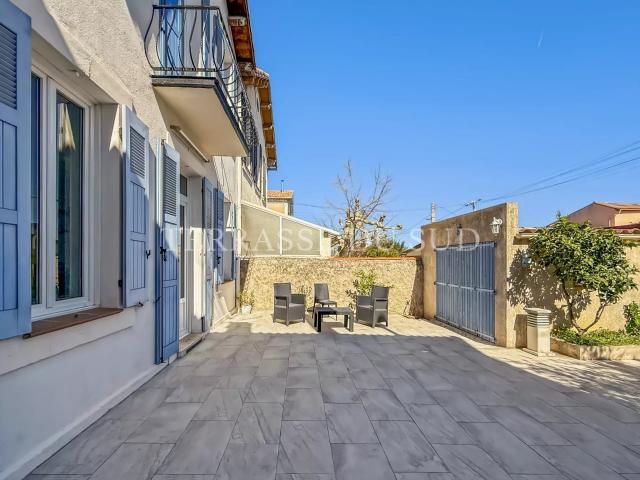 Vente Maison 4 pièces 83 m², Sous sol, Terrasse et Garage. 82m² Marseille 8ème
