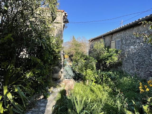Vente Maison 4 pièces 84 m2 Carros