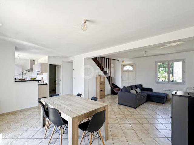 Vente Maison 4 pièces 84 m2 Les Ventes