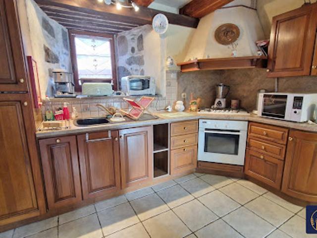 Vente Maison 4 pièces 84 m2 Saint Etienne de Chomeil