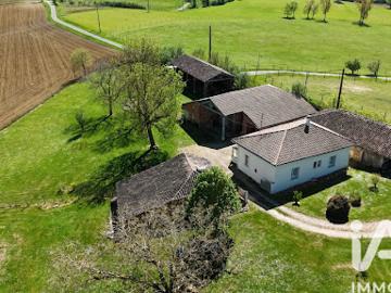 Vente Maison 4 pièces 85 m2 Montalzat