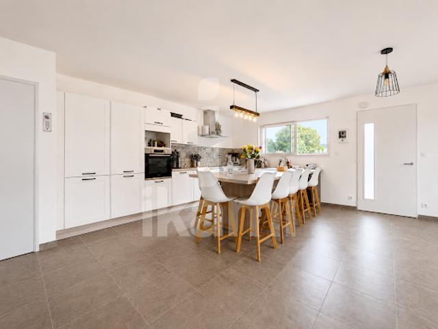 Vente Maison 4 pièces 86.5 m2 Rochefort Samson