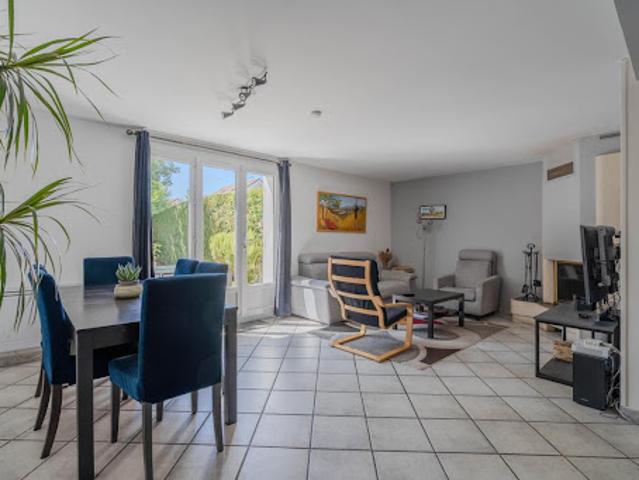 Vente Maison 4 pièces 88 m2 Noisy le Grand