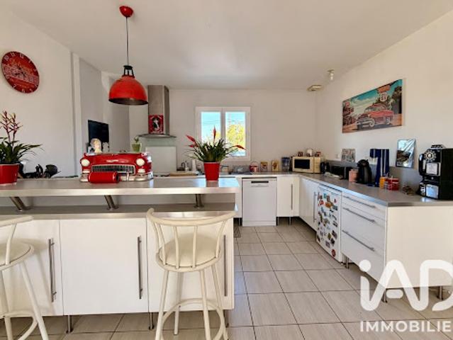 Vente Maison 4 pièces 90 m2 Ambares et lagrave