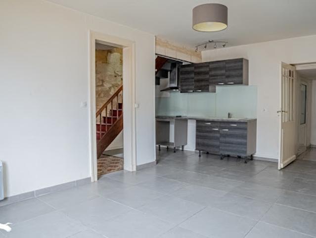 Vente Maison 4 pièces 90 m2 Ambares et lagrave