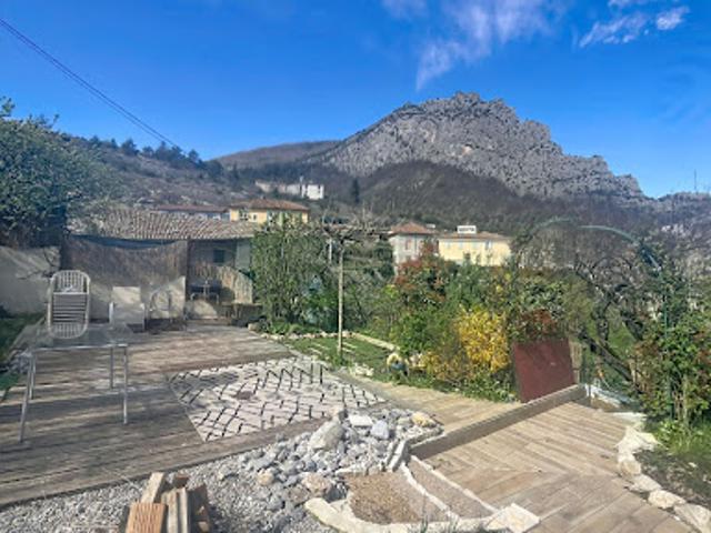 Vente Maison 4 pièces 90 m2 Entrevaux
