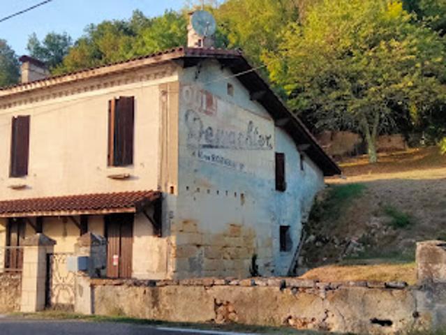 Vente Maison 4 pièces 90 m2 Le Tourne
