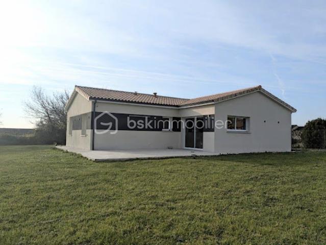 Vente Maison 4 pièces 90 m2 Saint Vivien