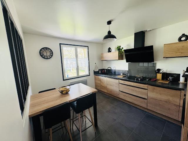Vente Maison 4 pièces 91.01 m2 Dorat