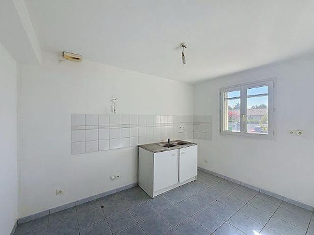 Vente Maison 4 pièces 92.15 m2 Ambares et lagrave