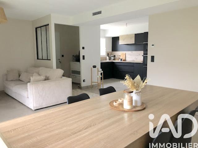 Vente Maison 4 pièces 92 m2 Saint Ciers d'Abzac