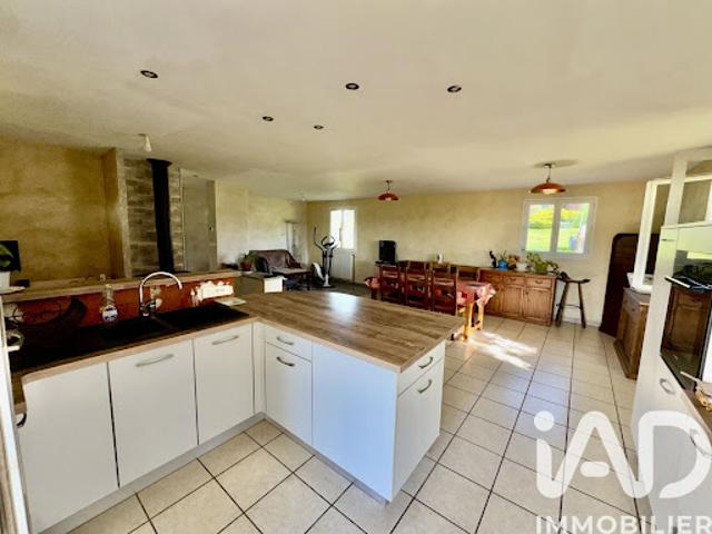 Vente Maison 4 pièces 92 m2 Saint Pal de Mons