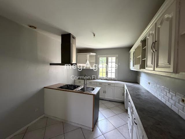 Vente Maison 4 pièces 92 m2 Roussines