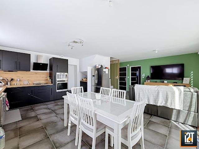 Vente Maison 4 pièces 93.53 m2 Saint Chaptes