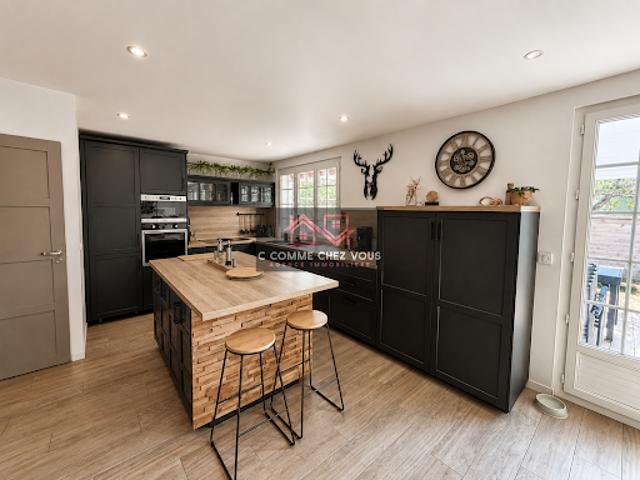 Vente Maison 4 pièces 93.6 m2 Roissy en Brie