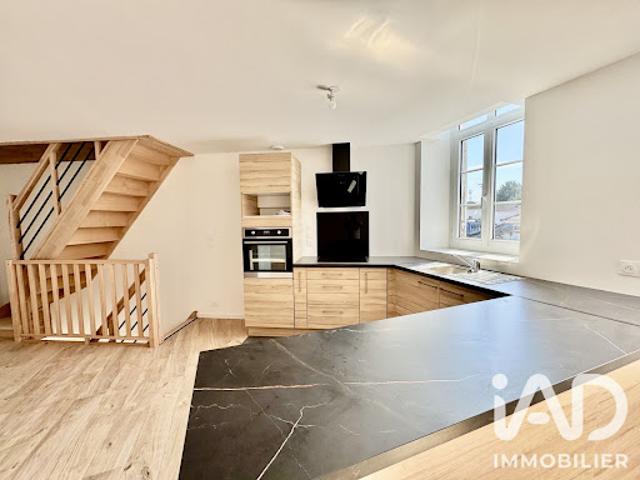 Vente Maison 4 pièces 93 m2 Saint Genis de Saintonge