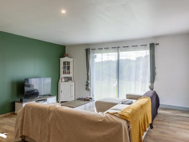 Vente Maison 4 pièces 94.37 m2 Salon la Tour