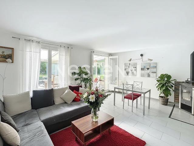 Vente Maison 4 pièces 94 m2 Montigny le Bretonneux