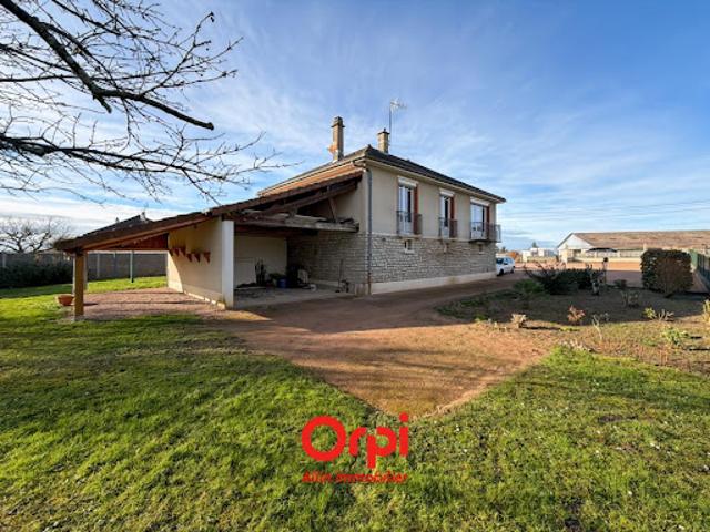 Vente Maison 4 pièces 95 m2 Ainay le Château