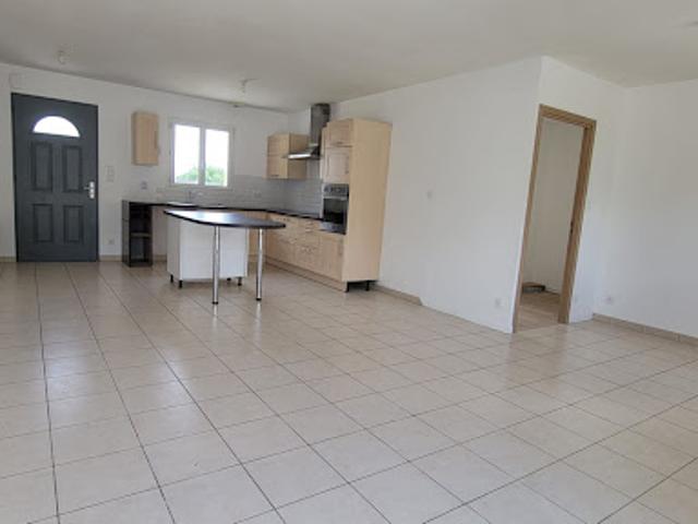 Vente Maison 4 pièces 95 m2 Saint Etienne du Bois