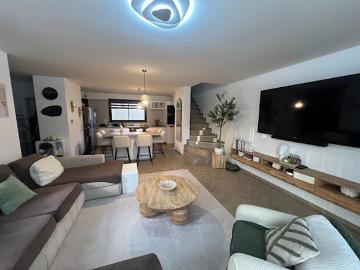 Vente Maison 4 pièces 96 m2 Guilherand Granges