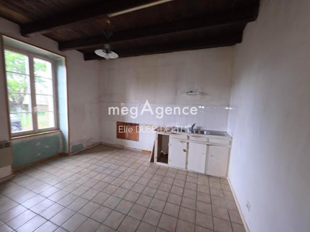 Vente Maison 4 pièces 96 m2 Saint Juire Champgillon
