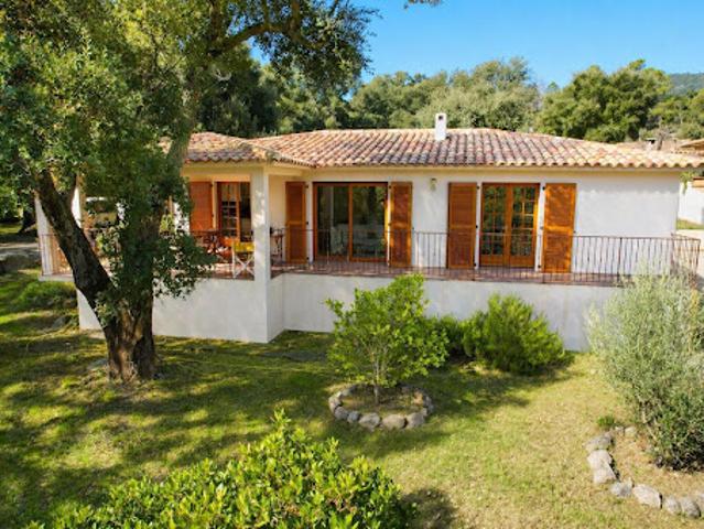 Vente Maison 4 pièces 96 m2 Sainte lucie de porto vecchio