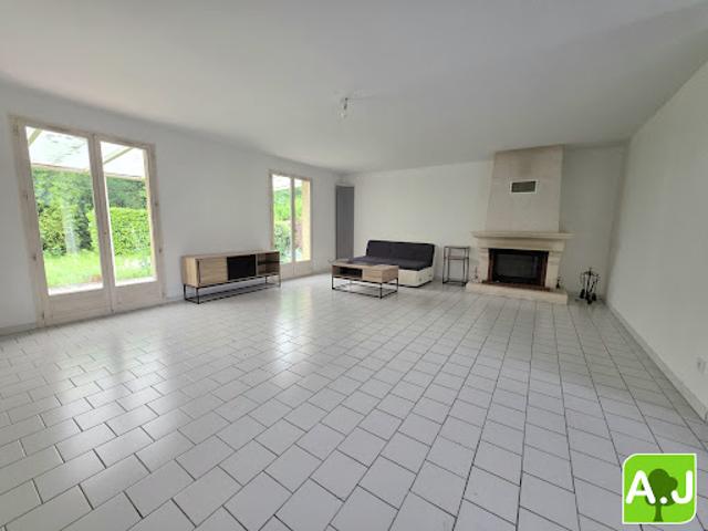 Vente Maison 4 pièces 97 m2 Bréval