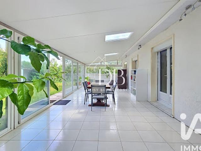 Vente Maison 4 pièces 97 m2 Léognan