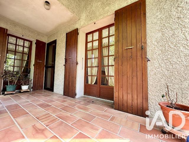 Vente Maison 4 pièces 97 m2 Saint Saturnin lès Avignon