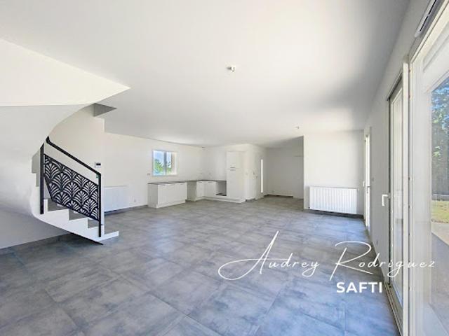Vente Maison 4 pièces 98 m2 Mauves