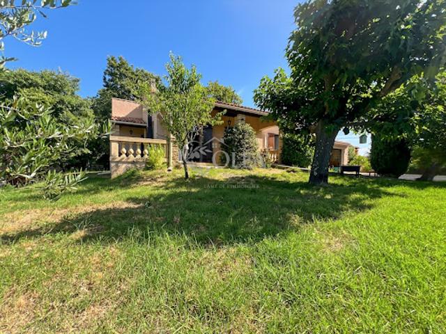 Vente Maison 4 pièces 98 m2 Saint Marcel de Careiret