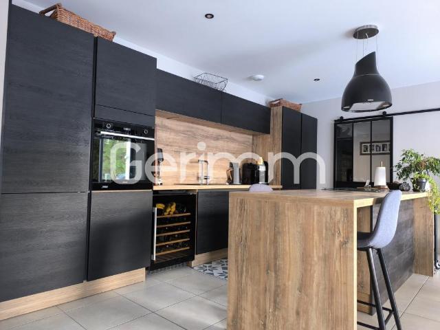 Vente Maison 4 pièces + cuisine 91 m² 479 000 €