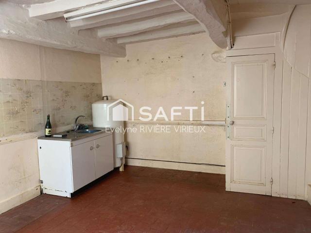Vente maison 4 pièces Auvers le Hamon 72