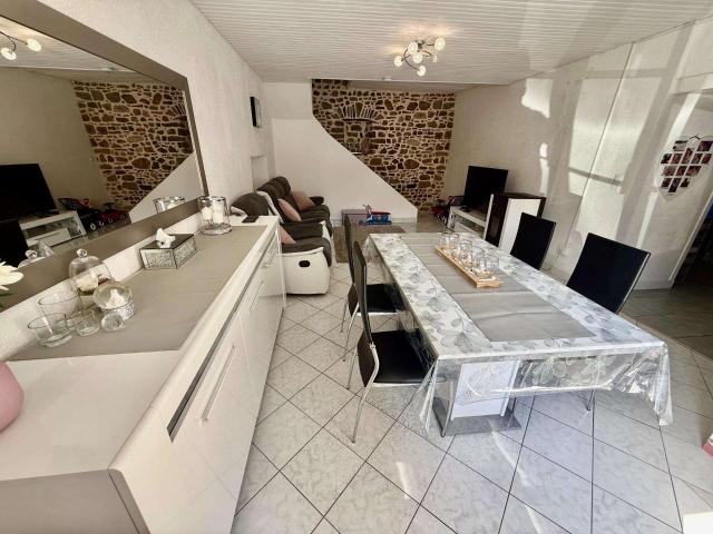 Vente maison 4 pièces Blandouet Saint Jean 53