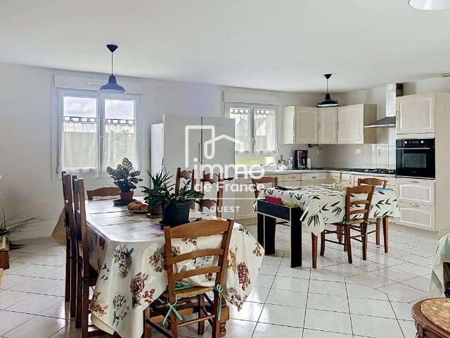 Vente maison 4 pièces Évron 53