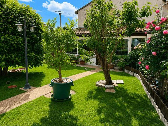 Vente maison 4 pièces Saintes 17