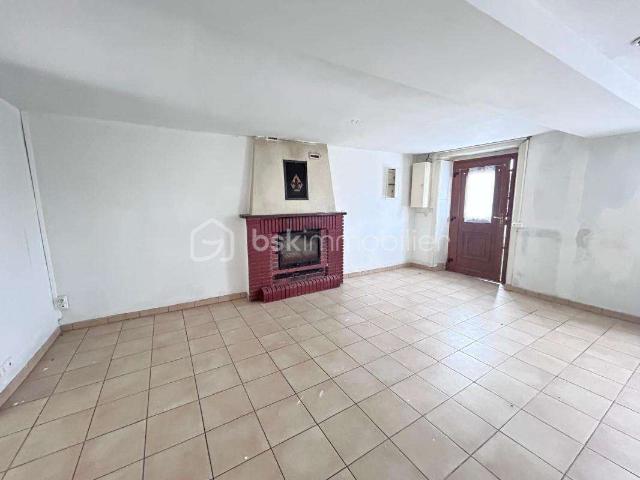 Vente maison 4 pièces La Croixille 53