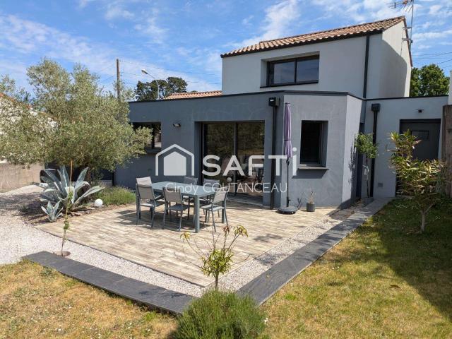 Vente maison 4 pièces La Roche Sur Yon Zi Sud 85