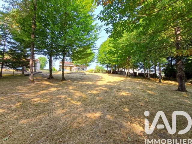 Vente maison 4 pièces Milhac d'Auberoche 24